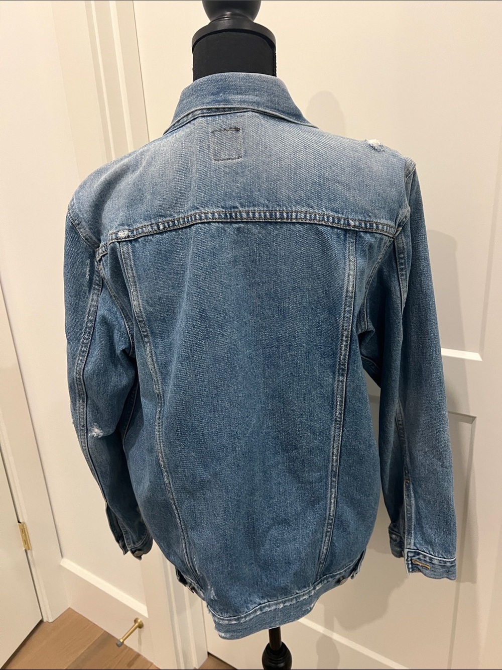 Gap Classic Light Blue Denim Jacket - Picture 5 of 7